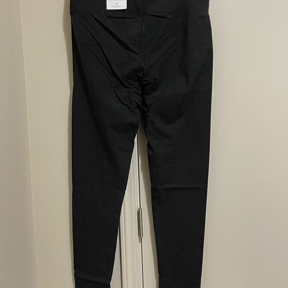Sonoma dark charcoal High waisted Leggings Sleek and Versatile NWT size L